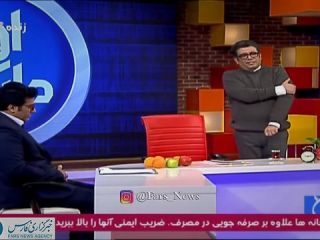 رضا رشیدپور در هنگام اجرای برنامه زنده 