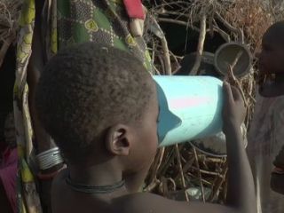 خشکسالی در کنیا به‌شدت مردم و دام ها را تهدید می‌کند.