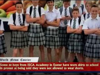 ۳۰ دانش آموز پسر یک آکادمی در انگلستان در اعتراض به ممنوعیت پوشیدن شلوارک , با دامن به مدرسه رفتند