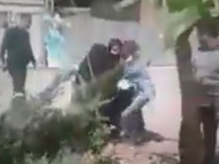 برخورد وحشیانه گشت ارشاد متروی حقانی تهران با یک دختر