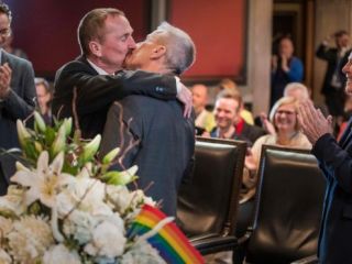 اولین زوج ‌هم‌جنس در آلمان ازدواج کردند
