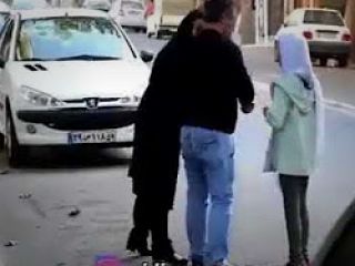 دوربین مخفی ایرانی : فکر کنید زوجی در خیابان قدم میزنند یک بچه بیاد به آقاهه بگه بابا !!