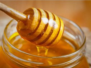 تاثیر مستقیم عسل بر پوست و سلامت