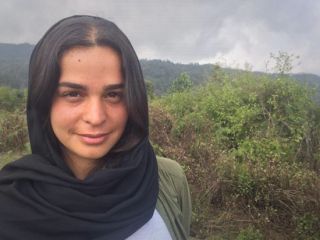 مزرعه‌داری دختر ایرانی در طبیعت وحشی نپال