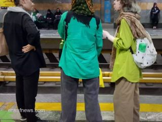 گزارش انصاف نیوز از وضعیت حجاب در تهران با عنوان: «گشت ارشاد برگشت، جامعه برنگشت»