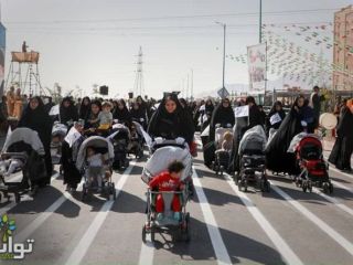 عکس روز: نمایش نوزادان در رژه نیروهای مسلح
