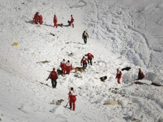 اجساد پنج کوهنورد مفقود شده در اشترانکوه پیدا شد