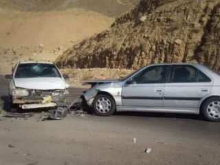 در تصادف دو خودروی پژو در همدان همه سرنشینان در دم جان باختند