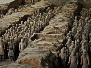 ارتش سفالی امپراطور چین که دوهزار سال زیر خاک بود