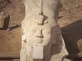 باستان‌شناسان بخشی از مجسمه عظیم «رامسس دوم» را کشف کردند