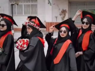 ویدیویی از جشن فارغ التحصیلی دانشجویان رشته حسابداری دانشگاه آزاد ارومیه