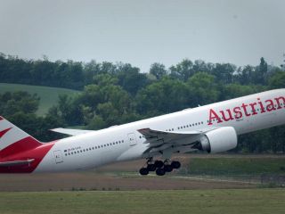 هواپیمایی اتریش پروازهای خود به تهران را به مدت شش روز تعلیق کرد
