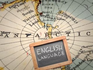 زبان انگلیسی با لهجه جنوبگان؛ تلفظ‌های همسان زبانی چگونه شکل می‌گیرند؟
