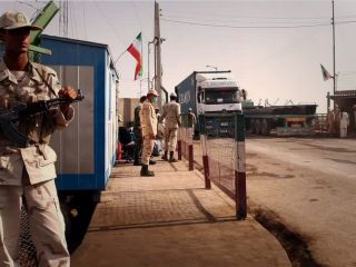 معاون امنیتی انتظامی وزیر کشور: ایران مرزها را مسدود می‌کند