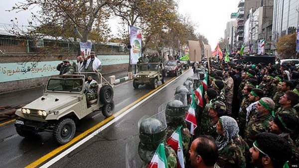 نمایش خیابانی بسیج ضد شورش در تهران