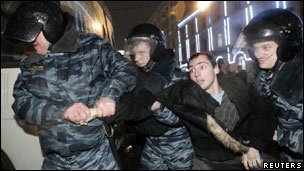 معترضان به نتیجه انتخابات پارلمانی روسیه: تظاهرات ادامه خواهد یافت