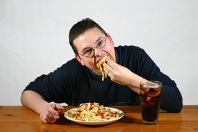 سریع غذا خوردن، دلیلی بر چاقی سریع غذا خوردن، دلیلی بر چاقی