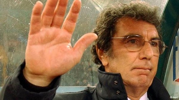 مسنترین قهرمان تاریخ جام جهانی فوتبال۷۰ ساله شد مسنترین قهرمان تاریخ جام جهانی فوتبال۷۰ ساله شد