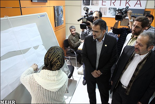 افتتاحیه جشنواره مد و لباس زنان در تهران 