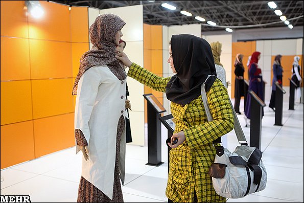 افتتاحیه جشنواره مد و لباس زنان در تهران 