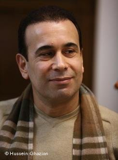 حسین قاضیان: آیت‌الله خامنه‌ای می‌خواهد در مرکز توجه باشد