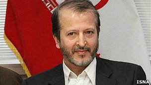 آیت الله سبحانی: استادانی که در راستای انقلاب نیستند، باید برکنار شوند