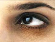 برای خرید کرم دور چشم چه باید کرد؟