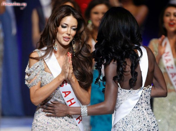 یک دختر ایرانی تبار به عنوان ملکه زیبایی کانادا در سال 2012 معرفی شد