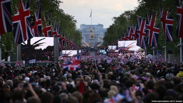 کنسرت سالگرد سلطنت ملکه بریتانیا