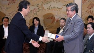 سنت ژاپنی اطاعت از مافوق از دلایل فاجعه اتمی فوکوشیما بود سنت ژاپنی اطاعت از مافوق از دلایل فاجعه اتمی فوکوشیما بود