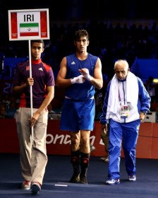 احتمال محرومیت برای مشتزن ایرانی احتمال محرومیت برای مشتزن ایرانی