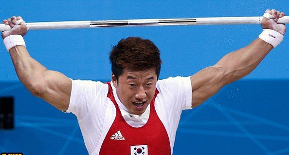 شکسته شدن دست قهرمان کره‌ای در المپیک
