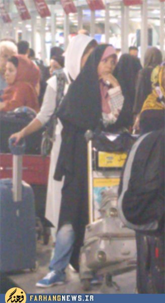 فائزه هاشمی از ایران خارج شد فائزه هاشمی از ایران خارج شد