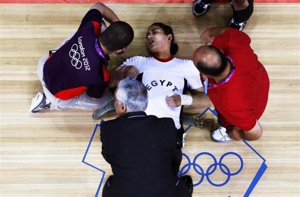 افتادن وزنه 196 کیلوگرمی بر روی سر وزنه بردار سنگین وزن آلمان