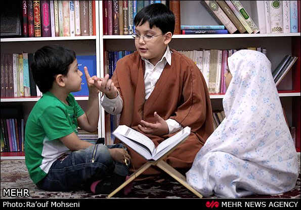 مصاحبه ای با علی امینی کودک 10 ساله حافظ قران مصاحبه ای با علی امینی کودک 10 ساله حافظ قران