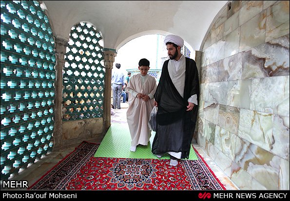 مصاحبه ای با علی امینی کودک 10 ساله حافظ قران مصاحبه ای با علی امینی کودک 10 ساله حافظ قران