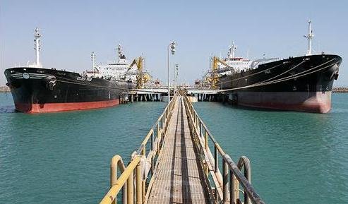 اقتصاد مقاومتی با سفید نمایی و سیاه نمایی شکل نمی گیرد اقتصاد مقاومتی با سفید نمایی و سیاه نمایی شکل نمی گیرد