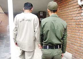 تهدید زنان جوان، به قصد اخاذی