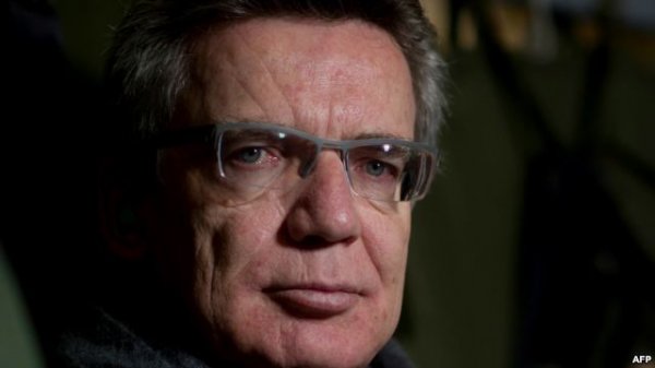 وزیر دفاع آلمان: حمله به ایران نامشروع نیست