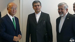 ایران از انفجار یک ماه پیش کابل های برق در مسیر قم و کارخانه غنی سازی اورانیوم خبر داد