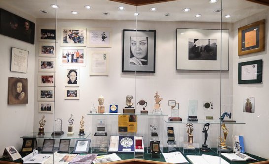 غرفه نیکی کریمی در موزه سینما رونمایی شد غرفه نیکی کریمی در موزه سینما رونمایی شد