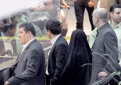 آیا مهدی از لندن به تهران گریخته است؟! آیا مهدی از لندن به تهران گریخته است؟!