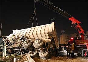 فکسکلانتری خراب بود جنازه 9 ساعت رو زمین ماند فکسکلانتری خراب بود جنازه 9 ساعت رو زمین ماند