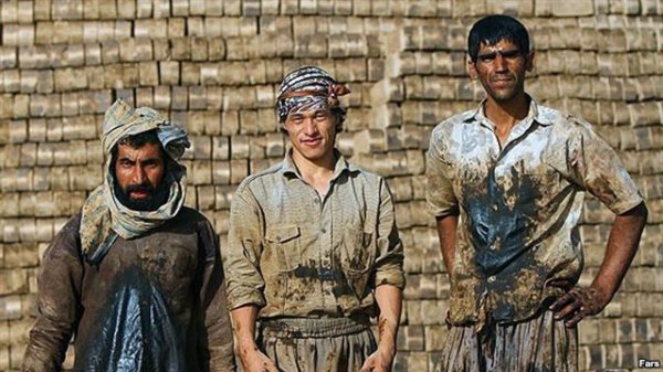 آیا حداقل حقوق ۳۹۰ هزار تومانی پاسخگوی خانوار کارگری است؟ 