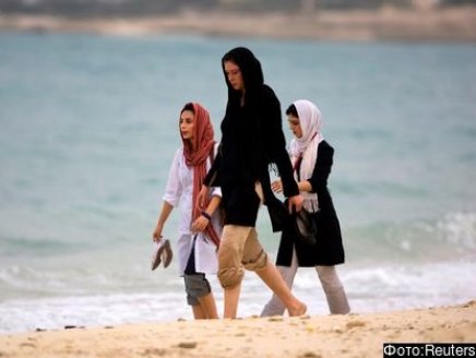 کارکنان زن روس نیروگاه اتمی بوشهر ''حق حجاب'' دریافت می کنند