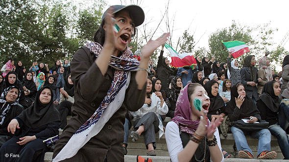 زنان ایران به روایت دوربین زنان ایران به روایت دوربین