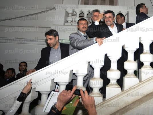 حمله دوباره به احمدی نژاد توسط فردی ناشناس در مصر 