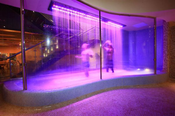 حق عضویت 13 میلیونی استخری در تهران