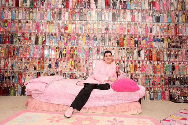 کی میگه عروسک فقط برای دخترهاست ؟ کی میگه عروسک فقط برای دخترهاست ؟