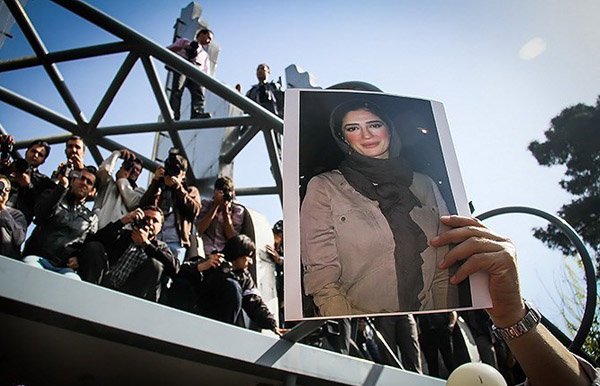 مراسم تشییع عسل بدیعی مراسم تشییع عسل بدیعی